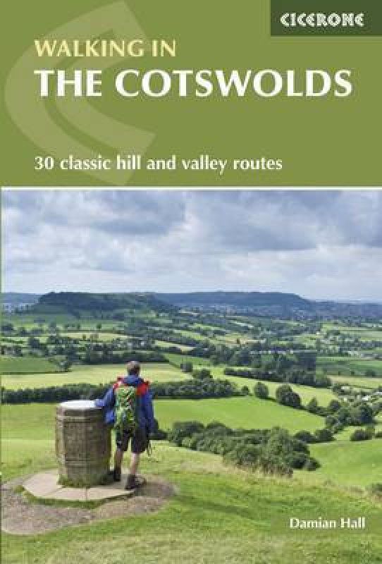 Walking in the Cotswolds  (English, Paperback, Hall Damian)
