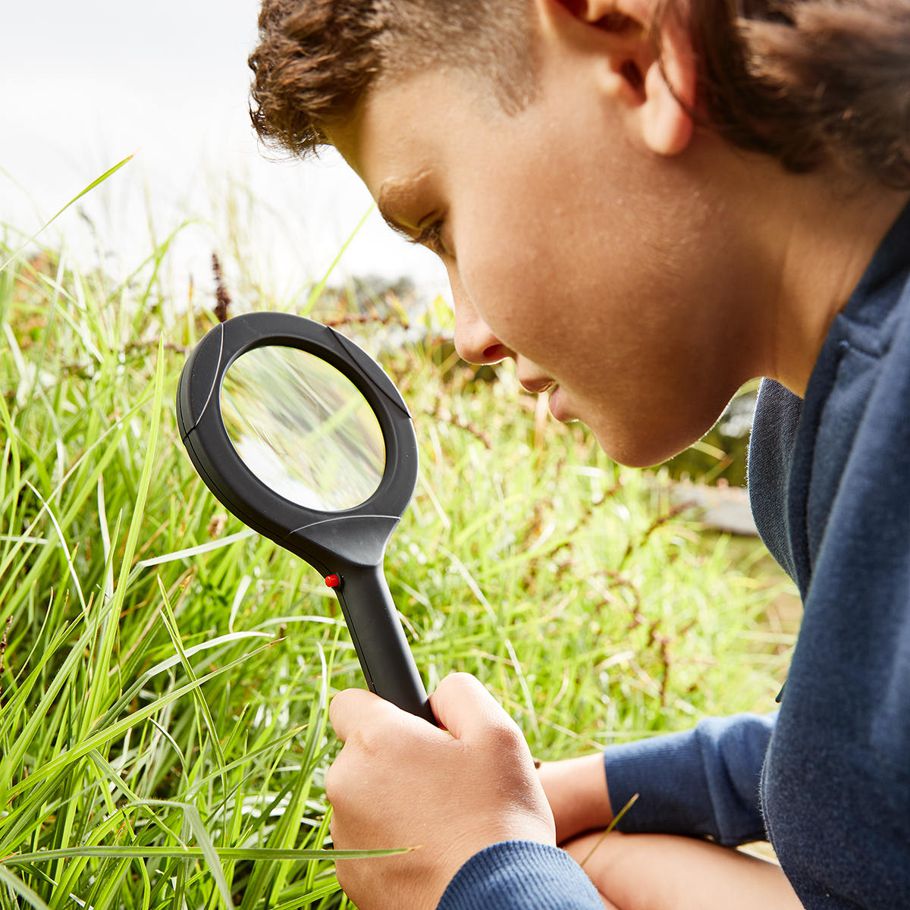 Magnifying Glass with Light