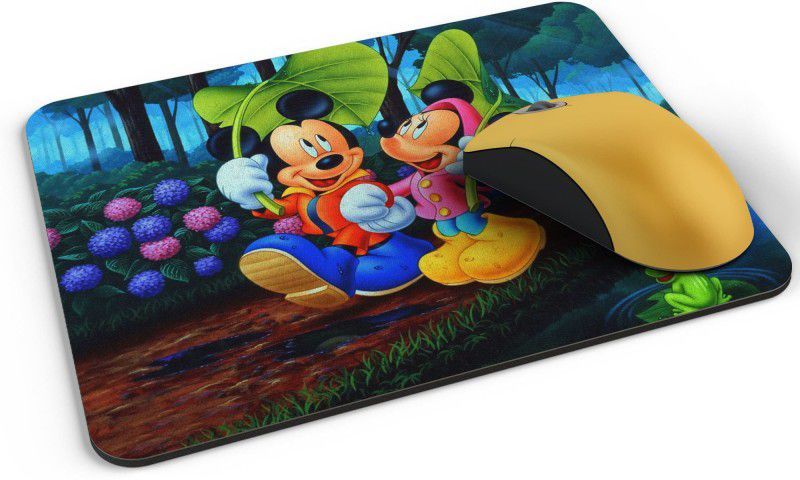 UTU Mickey and Minnie mouse Mousepad  (Black)