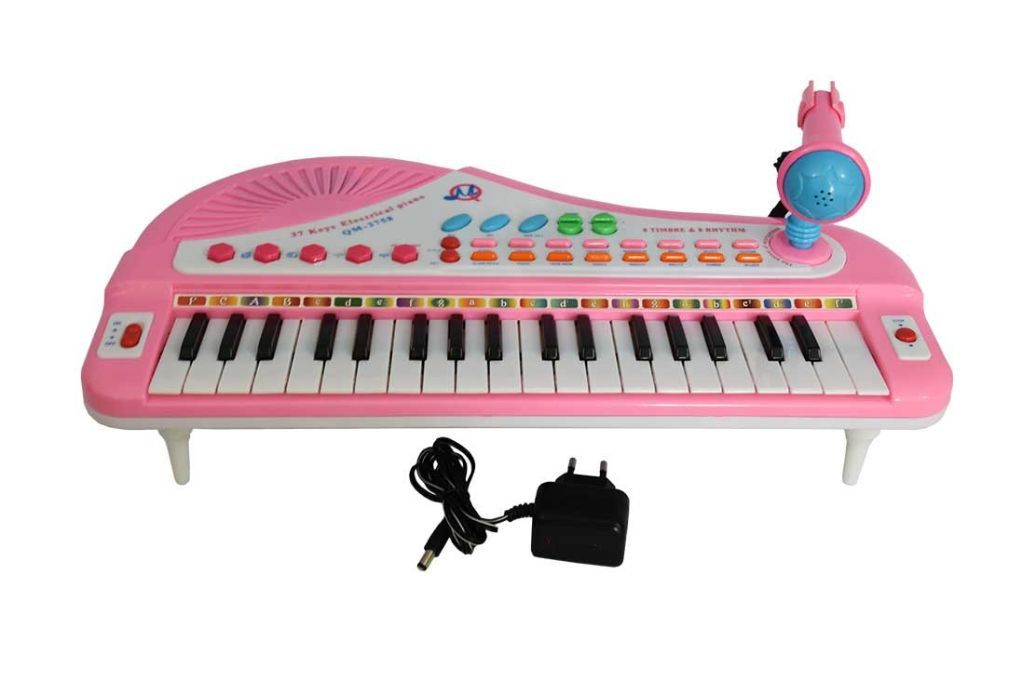 37 KEY ELECTRIC PIANO WITH MIC (TOY)
