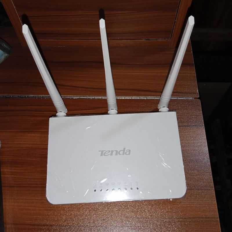 Tenda N300 wireless Router