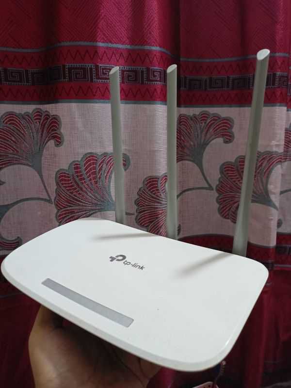 Tp-link WR845N Router for sale