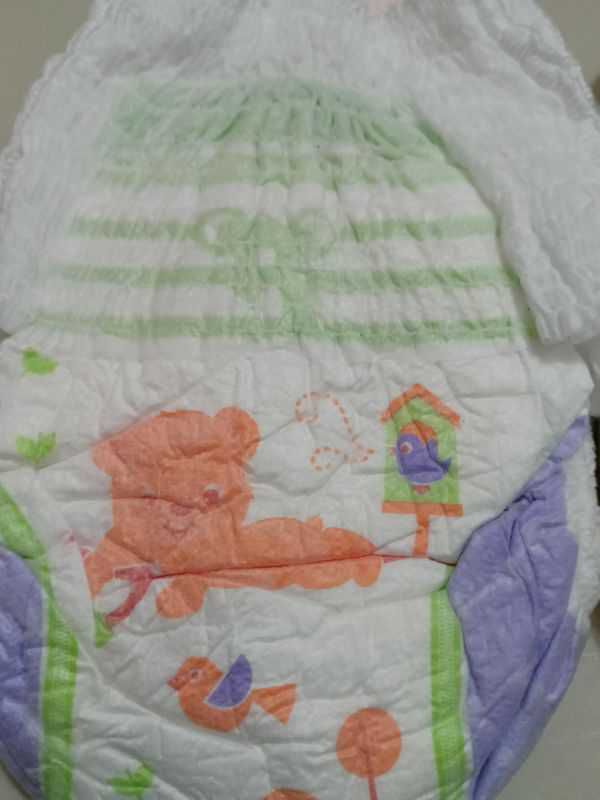 Huggies Diapers a offer choltase simito somoyer jonno 2months cholbe.🤗