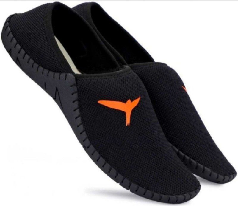 Slip On Sneakers For Men  (Black)