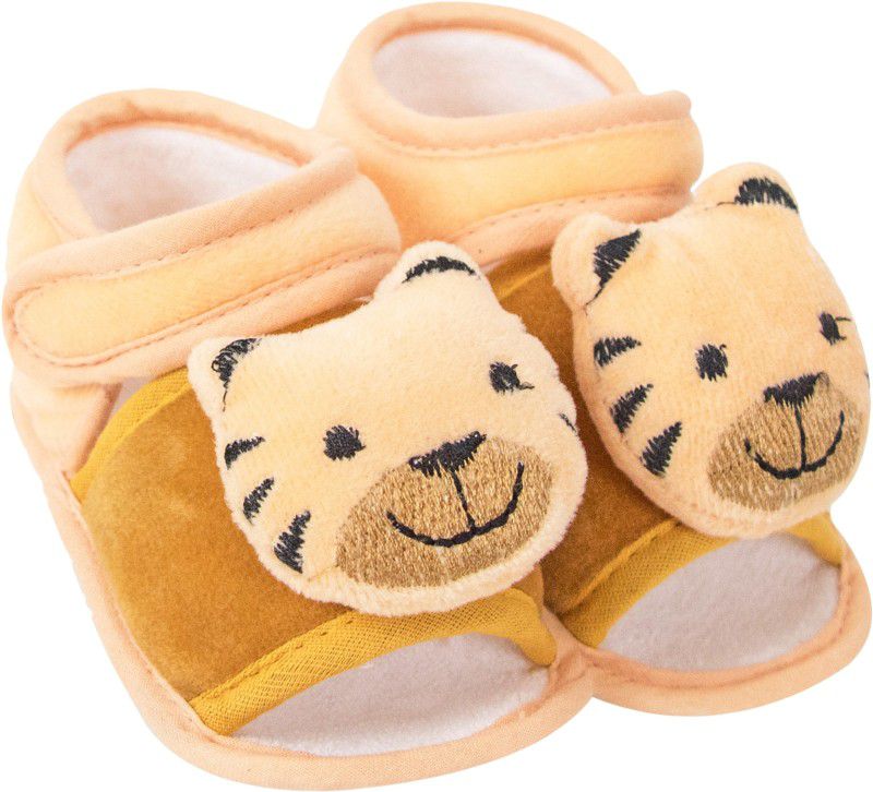 6 To 12 Months Baby Boys & Girls Velvet Baby Sandal Booties  (Toe to Heel Length - 12 cm, Brown, Beige)