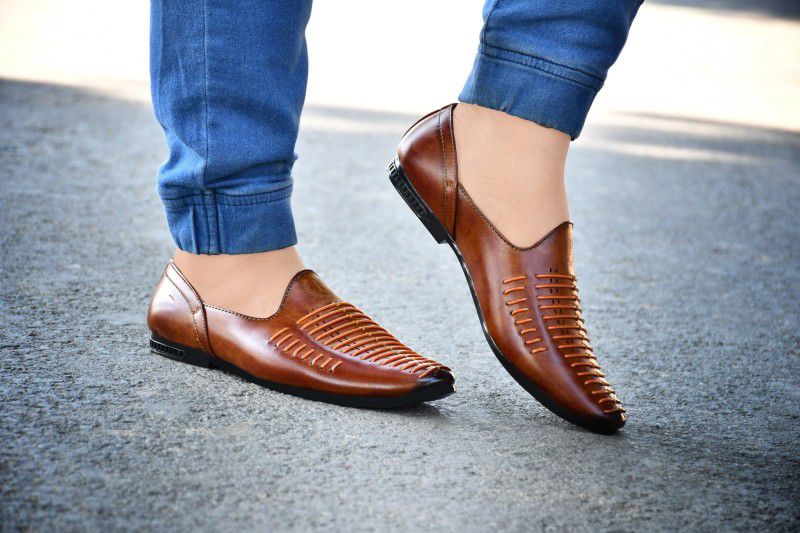 Juttis & Mojaris Nagra Stylish Shoes For Men Jutis For Men  (Beige)