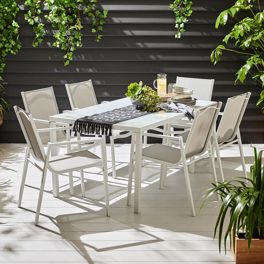 7 Piece Outdoor Dining Set - White