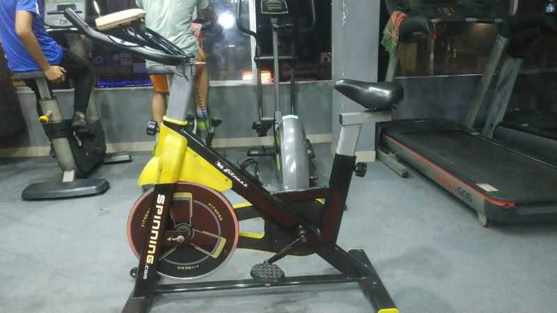 commercial spinner bike