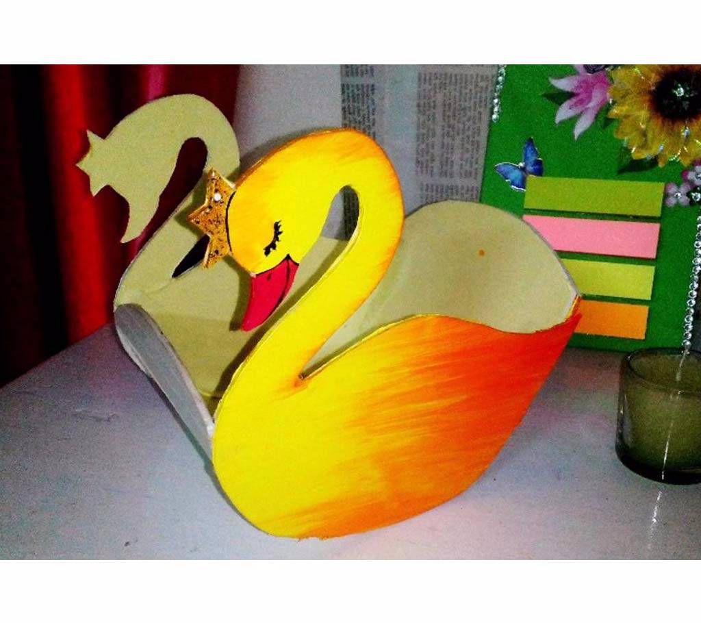 Plastic Wood Swan Holder