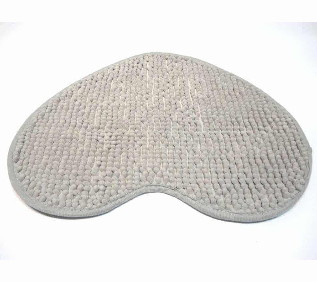 Heart shaped floor mat 50 x38 cm