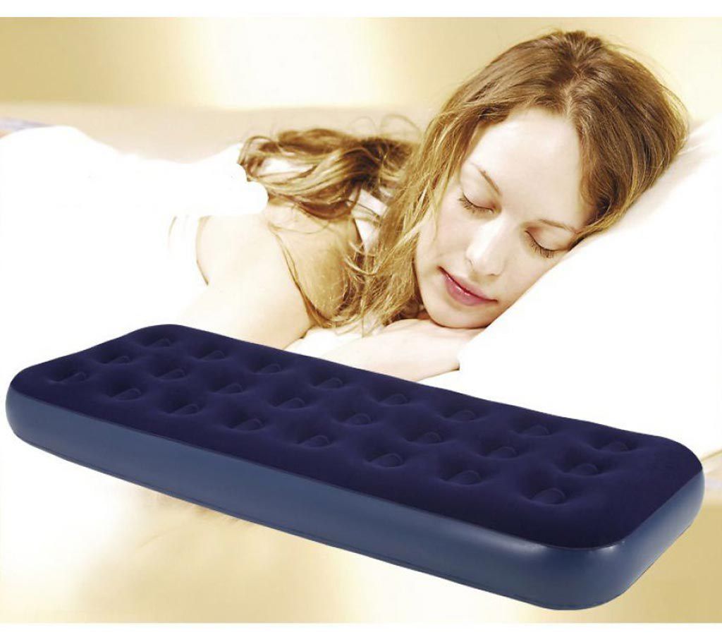 Single air bed with air pumper 