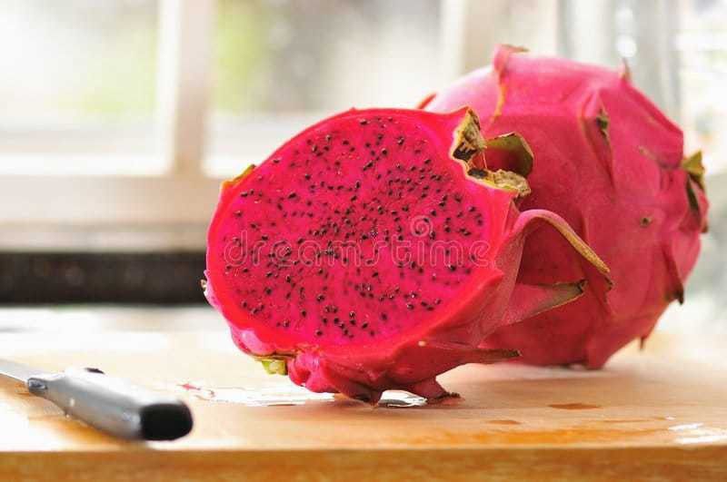 Oliver dragon fruit seed Seed  (161 per packet)