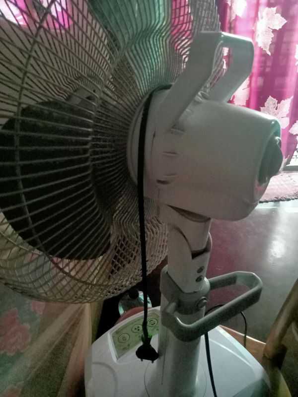Sunca rechargeble ac/Dc fan