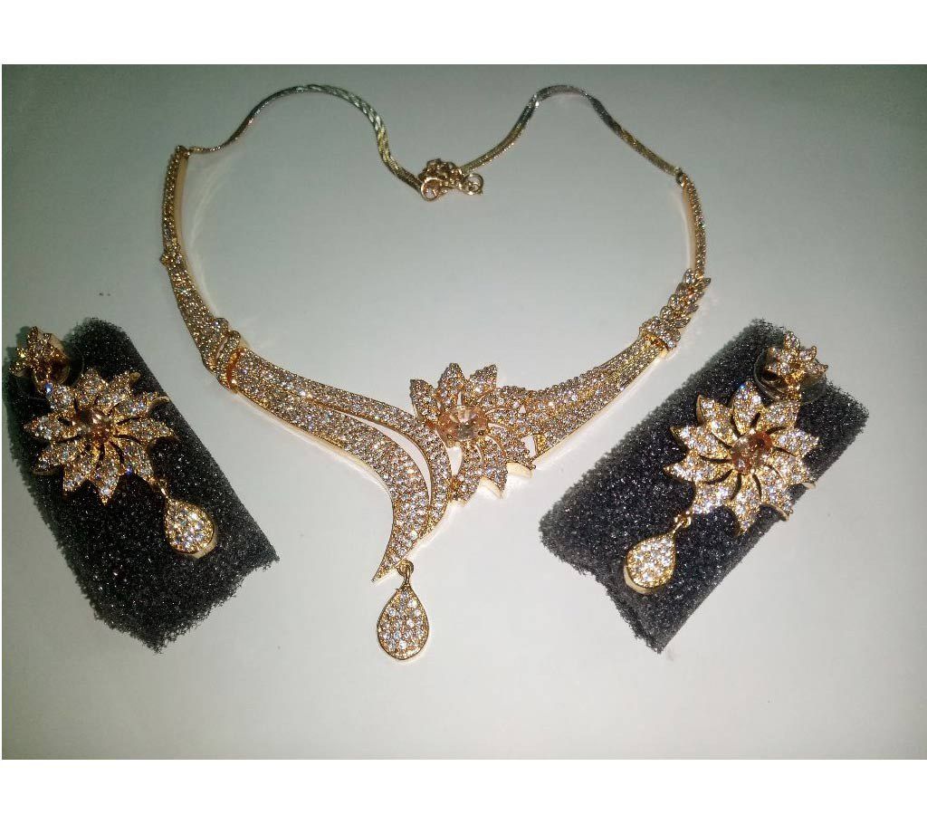 Diamond cut necklace set