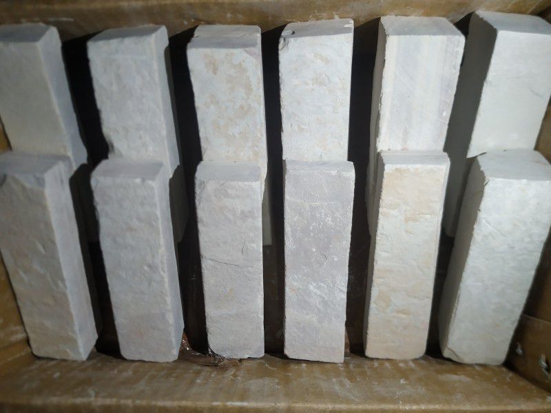 Brighty 50pcs white colour natural earthy slate bar billards chalk box  (50 Sticks)