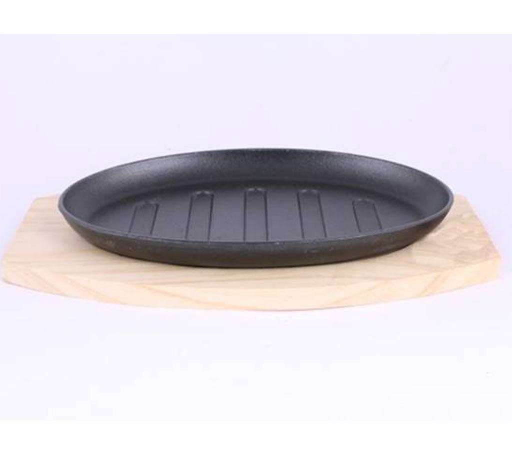 Cast Iron Sizzler Hot Serving Dish With Wooden Tray