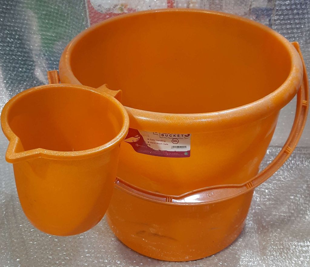 Design bucket 30 litre +2 litre design mug