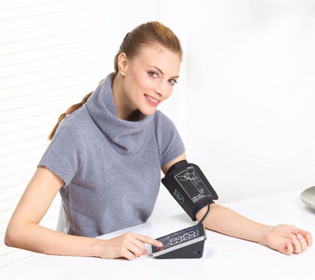 beurer upper arm blood pressure monitor machine 