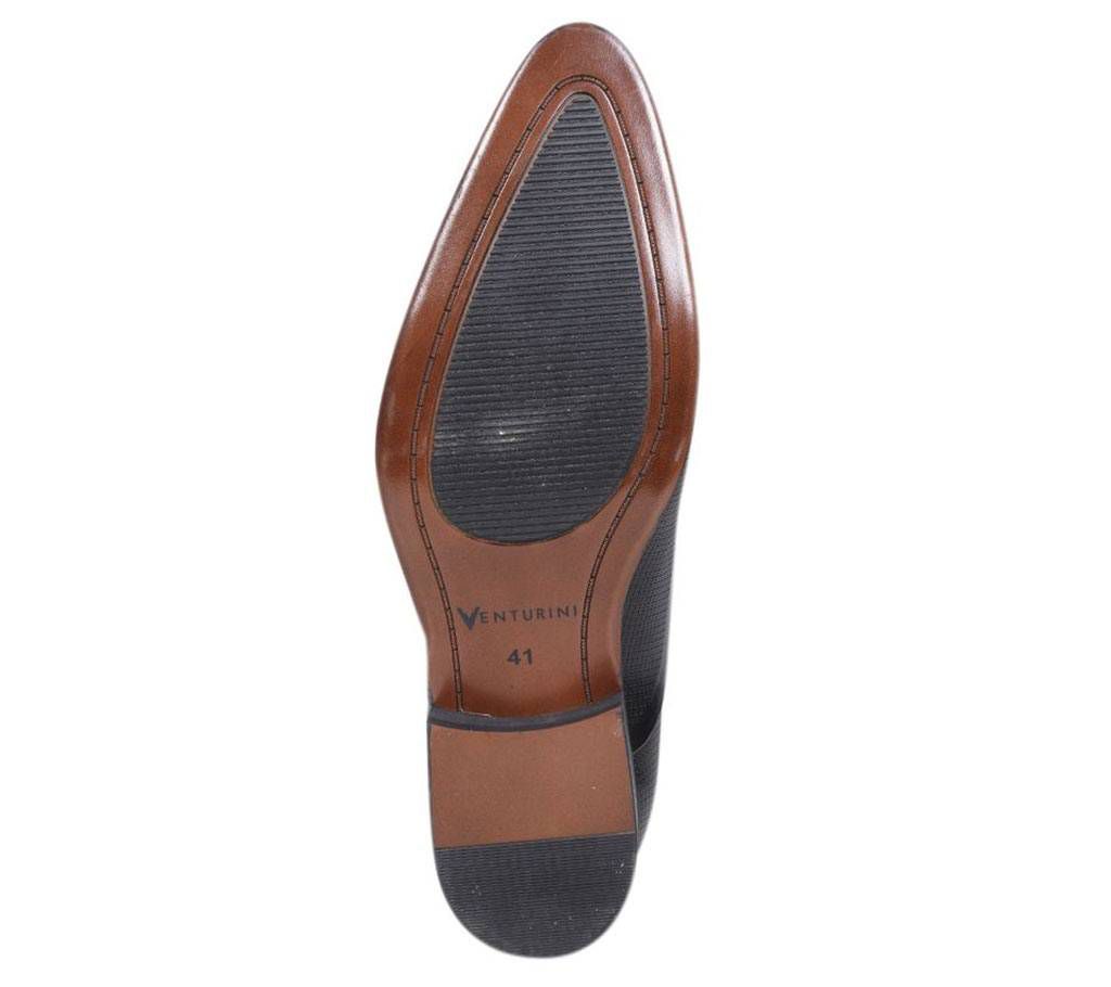 Venturini Men's Black Embossed Leather Casual Shoe

