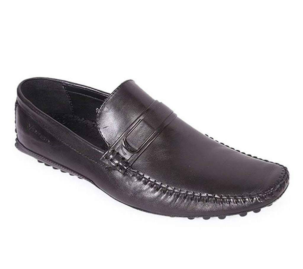 Venturini Men's Black Soft Leather Casual Shoe

