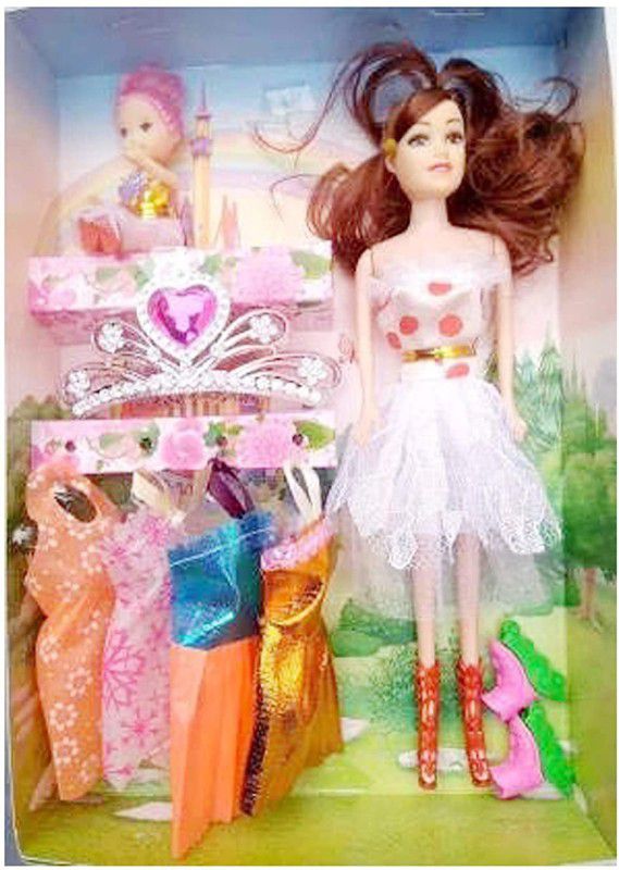 hinati Pretty doll with 3 outfits, crown and a baby girl  (Multicolor)