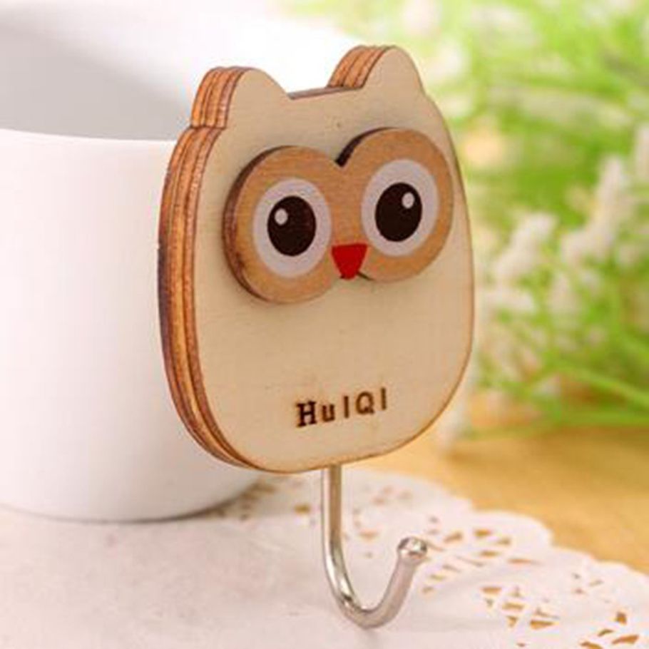 MA Cute Strong Multipurpose Suction Hooks Hanging Seamless StickerClothes Hanger-multi-coloour owl