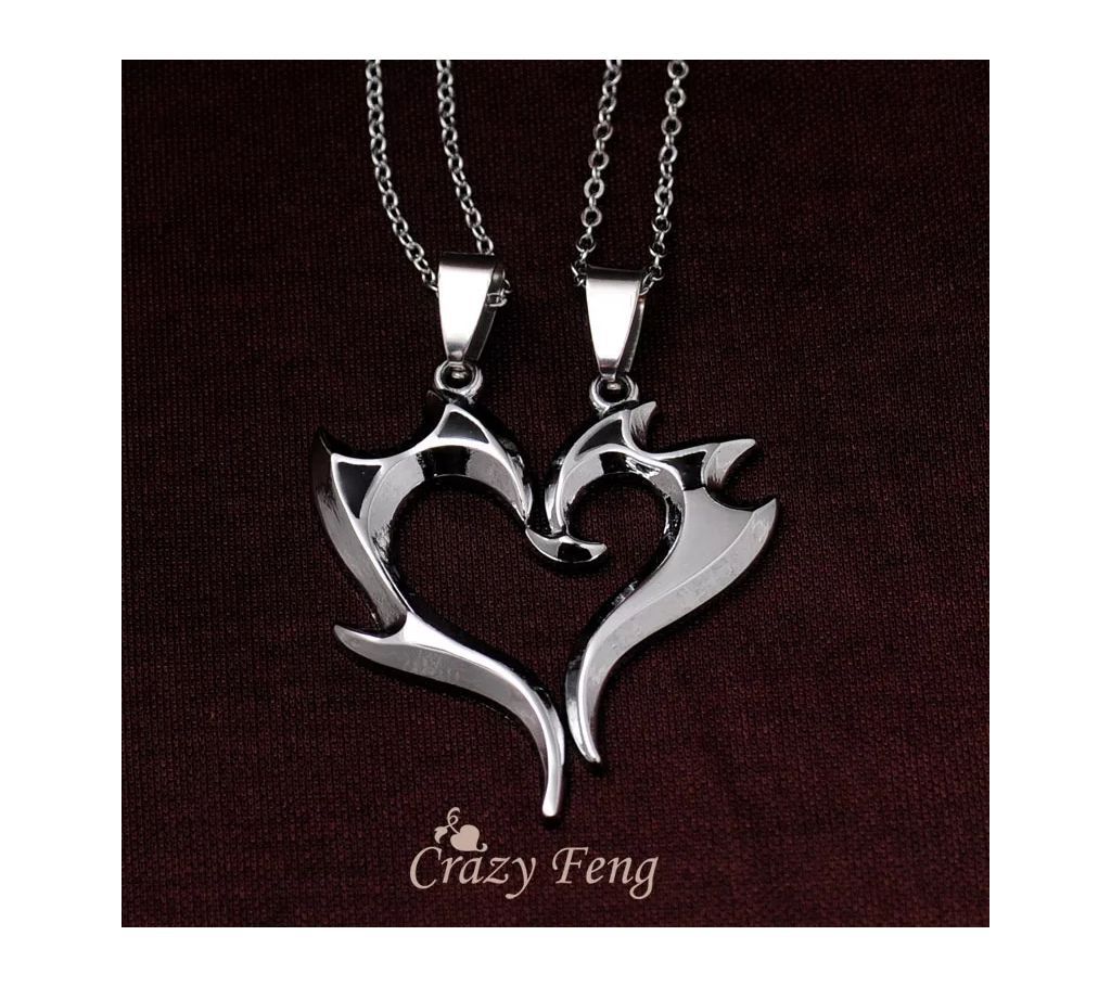 2Pcs/Pair Heart Shape Couple Necklace Titanium Stainless Steel Pendant Necklace Fashion Jewelry for Lovers Valentine Gifts