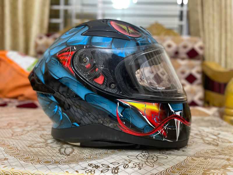 Axor Apex Venomous Blue Helmet