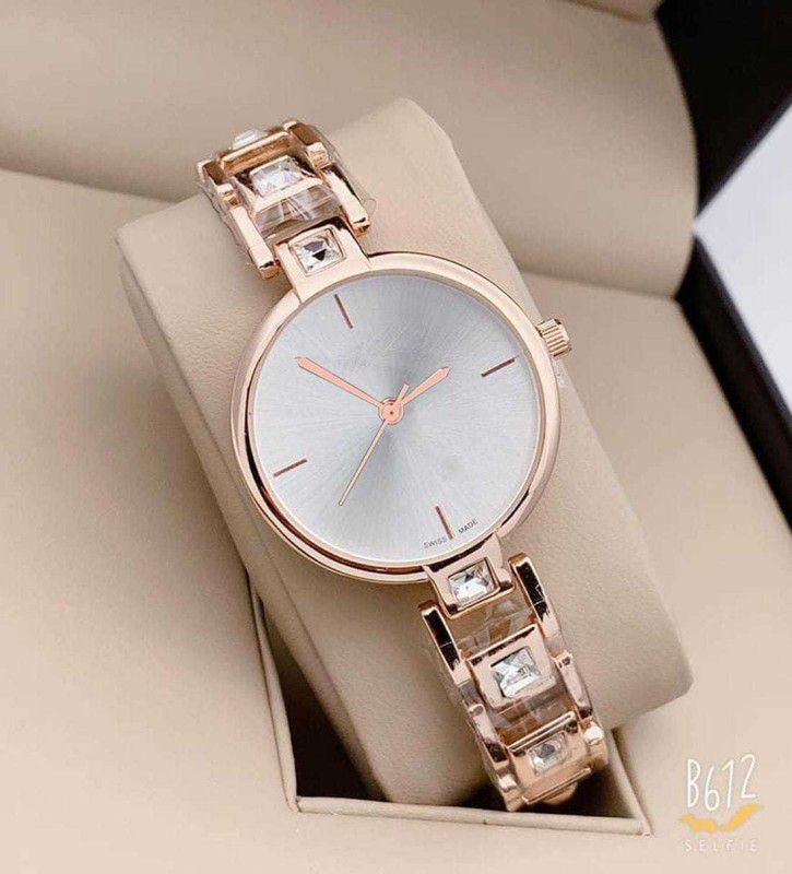 Bracelet type And Bracelet For Girls And Quartz Watches Girls Analog Watch - For Girls Stylish Gold Diamond Cut Starry Gold Dial Metal Belt Watch Buckle Gold