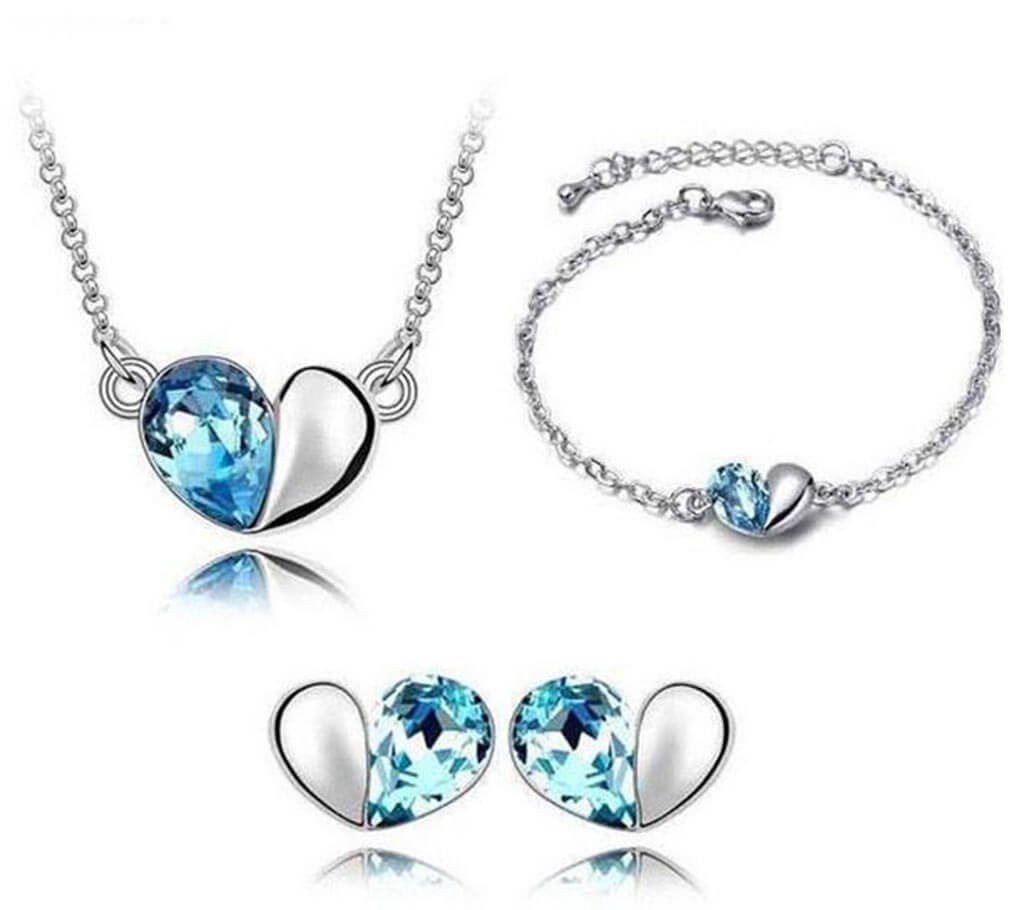 Heart shaped stone setting jewellery set