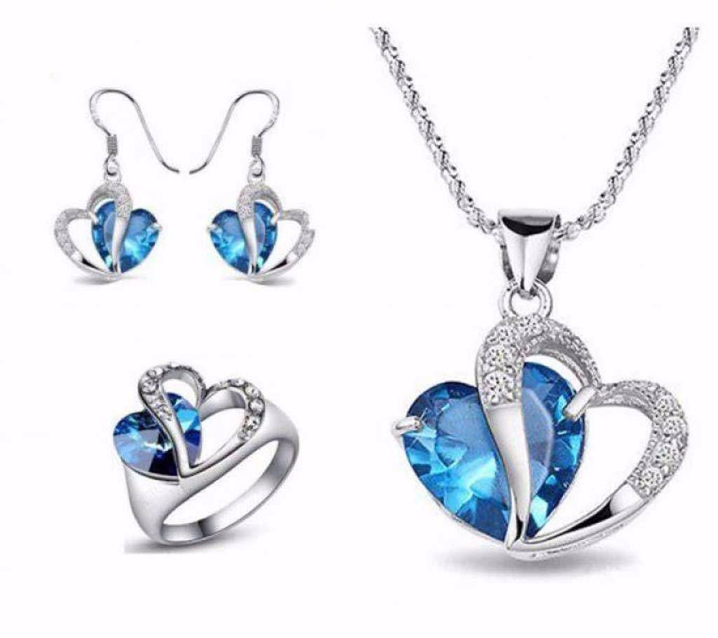 Heart Shaped Jewelry Set