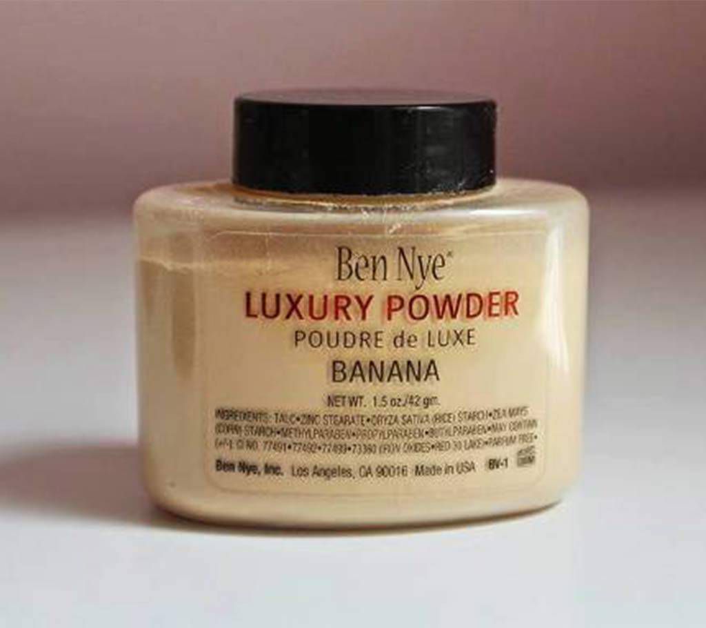 Ben Nye luxury Loose powder in Banana - 42 Gm