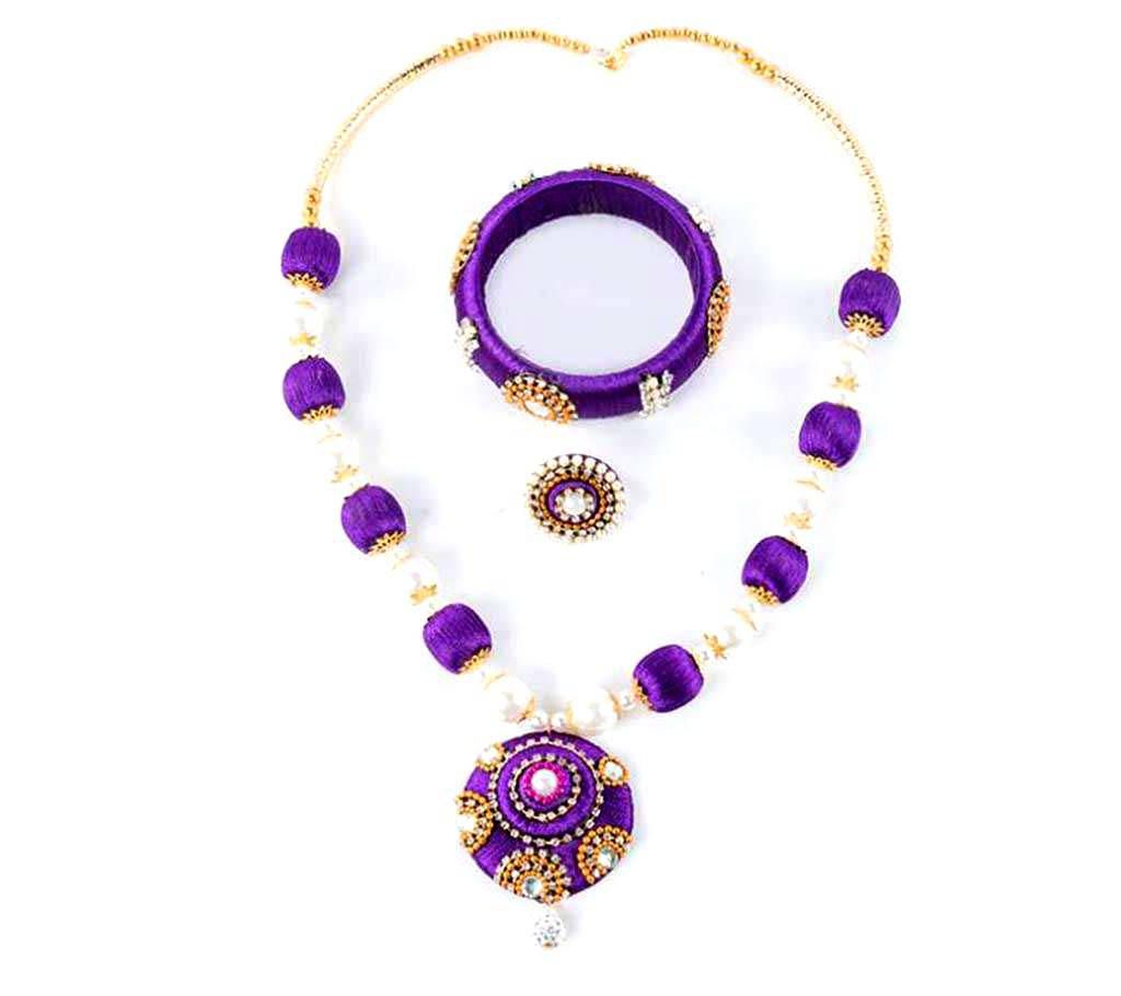 Multi color silk yarn jewelry set